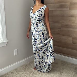BCBGMAXAZRIA Cream and blue flower floral dress